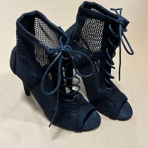 NWT Lace Up Mesh Heels